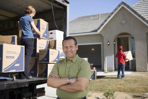 Manual handling and secure load planning during a move